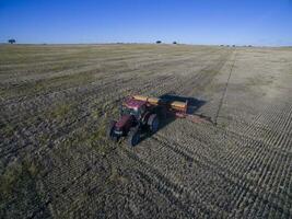 Direkte Aussaat, landwirtschaftlich Maschinen, im la Pampa, Patagonien, Argentinien foto