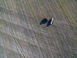 Traktor und Sämaschine, Direkte Aussaat im das Pampa, Argentinien foto