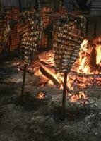 Grill Kuh Rippen, traditionell Argentinien braten foto