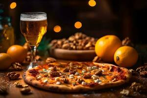 Bier mit Pizza und Zitrone. International Bier Tag. foto