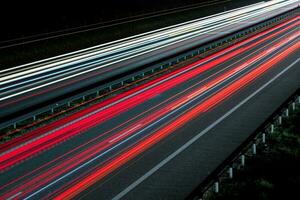 hoch Geschwindigkeit Autobahn Konzept foto