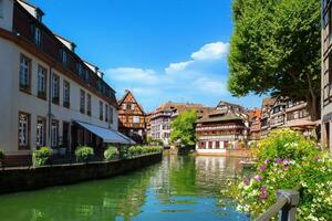 Straßburg Häuser auf Fluss foto