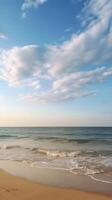 Blau Himmel und Weiß Wolken Über das Meer Küste. Gelb Sand, Blau Türkis Meer, sonnig Tag. das Konzept von ein friedlich Sommer- Urlaub. Vertikale Bild, ai generiert foto