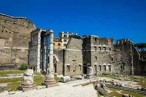 uralt Ruinen von das Forum von Augustus mit Tempel von Mars das Rächer eingeweiht im 2 bc foto