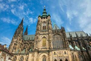 Fassade von das Metropolitan- Kathedrale von Heilige Vitus, Wenzel und Adalbert im Prag foto