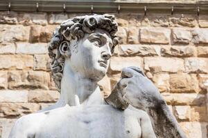 Replik von Statue von David durch das Italienisch Künstler Michelangelo platziert beim das Piazza della signoria im Florenz auf 1910 foto