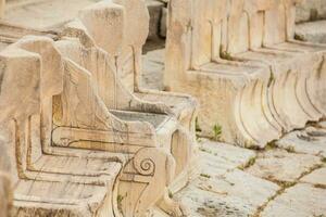 Detail von das Sitzplätze beim das Theater von Dionysos eleuthereus das Haupt Theater im Athen datiert zu das 6 .. Jahrhundert bc foto