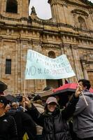 Bogotá, Kolumbien, 19 Juli 2023. friedlich Protest von das Mitglieder von das aktiv Reservieren von das Militär- und Polizei Kräfte im Bogota Kolumbien gegen das Regierung von gustavo Petro foto