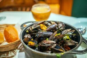 traditionell Belgier gedämpft Muscheln Belgien foto