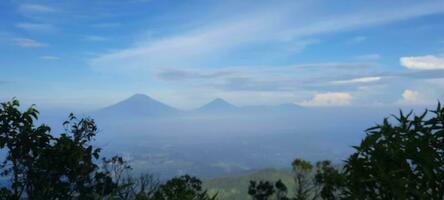 Berg im Indonesien foto