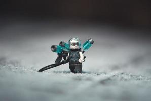 warschau 2020 - lego superheld minifigur mr. einfrieren foto