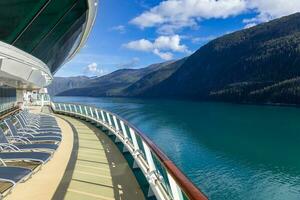 Kreuzfahrt zu Alaska, Tracy Arm Fjord und Gletscher auf das szenisch Passage mit Landschaften und Ansichten foto