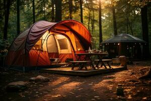 Camping Picknick Zelt Campingplatz im draussen Wandern Wald. generativ ai foto