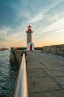 Farolim de Felgueiras, Leuchtturm mit Sonnenuntergang. porto Portugal juli 5 2023. foto