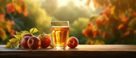 Apfel Apfelwein auf Tabelle mit Äpfel foto