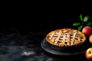 köstlich Apfel Kuchen dunkel Hintergrund mit leeren Raum zum Text foto