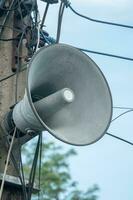 Horn Lautsprecher auf elektrisch Pole foto