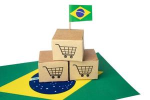 Warenkorb-Logo mit Brasilien-Flagge, Online-Shopping-Import-Export-E-Commerce-Finanzgeschäftskonzept.