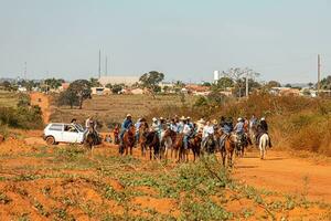 apore, goias, Brasilien - - 05 07 2023 zu Pferd Reiten Veranstaltung öffnen zu das Öffentlichkeit foto