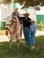 apore, goias, Brasilien - - 05 07 2023 zu Pferd Reiten Veranstaltung öffnen zu das Öffentlichkeit foto