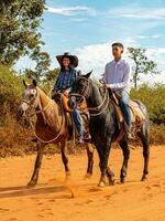 apore, goias, Brasilien - - 05 07 2023 zu Pferd Reiten Veranstaltung öffnen zu das Öffentlichkeit foto