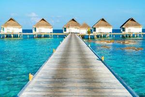 Wunderschönes tropisches Malediven Resort Hotel und Insel mit Strand und Meer foto