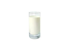einer Glas von Milch isoliert auf Weiß Hintergrund foto