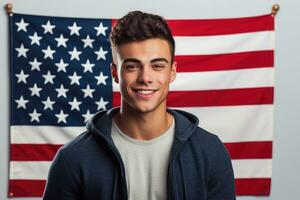 Foto von gut aussehend amerikanisch Mann posieren im Vorderseite von amerikanisch Flagge. generativ ai