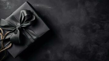 schwarz Freitag mit Geschenk Box und schwarz Band auf schwarz Hintergrund zum Banner Design, ai generativ foto