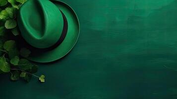 Hintergrund Design Verkauf Banner zum st Patrick's mit Grün Hut und Grün Blätter, ai generativ foto