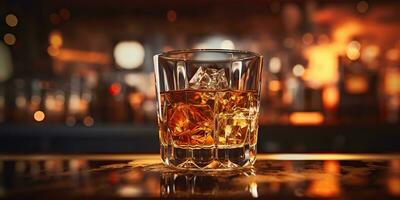 ai generiert. ai generativ. klassisch Alkohol Whiskey schott trinken im Glas mit Eis Würfel beim Bar Kneipe. nahe Verein Hintergrund Dekoration spotten hoch. Grafik Kunst foto