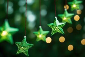 Weihnachten Star Beleuchtung auf verschwommen Grün Hintergrund. LED Zeichenfolge Licht Dekoration. ai generiert foto