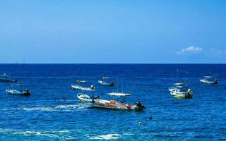 puerto escondido Oaxaca Mexiko 2023 Boote Hafen Yacht Strand Menschen puerto angelito puerto escondido Mexiko. foto