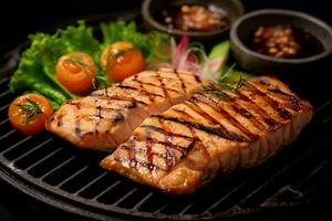 Nahansicht oben Aussicht von Zutaten gegrillt Huhn, Lachs, Schweinefleisch, japanisch Lebensmittel. ai generiert. foto