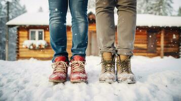 Baby Füße im Stiefel Gehen im Winter Schnee erstellt mit generativ al Technologie foto