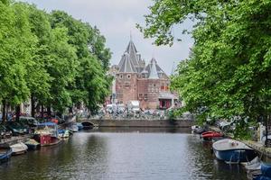 das schöne amsterdam im juni foto