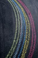 Regenbogen gezeichnet mit Kreide foto