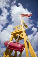 Turm von Achtung zum Strandwächter foto