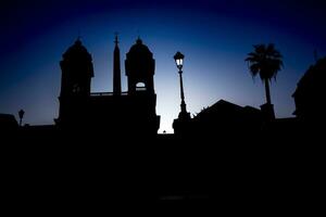 Platz von Spanien im Silhouette foto