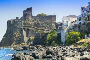 das Küste von aci Castello foto