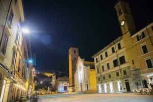 das Piazza del Duomo im pietrasanta lu foto