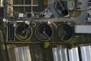 Antenne Dokumentation von Stadt Wasser Reinigung Pflanzen foto