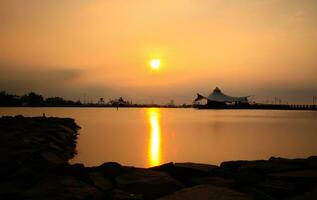 ancol Strand Seebrücke Silhouette foto