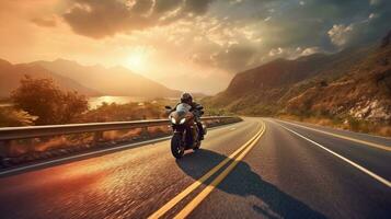 generativ ai, Motorrad Fahrer auf Straße Reiten, Sonnenuntergang Himmel, haben Spaß Fahren das leeren Autobahn auf ein Motorrad Tour Reise foto