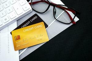 Konzept von Finanzen, Bankwesen und Anerkennung Karten, zum verwenden im finanziell Angelegenheiten. foto