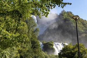 Marmorwasserfall in terni foto