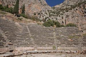 antikes theater von delphi in griechenland foto