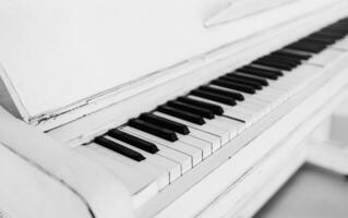 Nahansicht von Klavier Tastatur foto