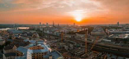 Gebäude Schiene baltika Projekt im das Zentrum von Riga. foto