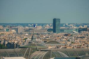 sonnig Paris Stadtbild von Eiffel Turm foto